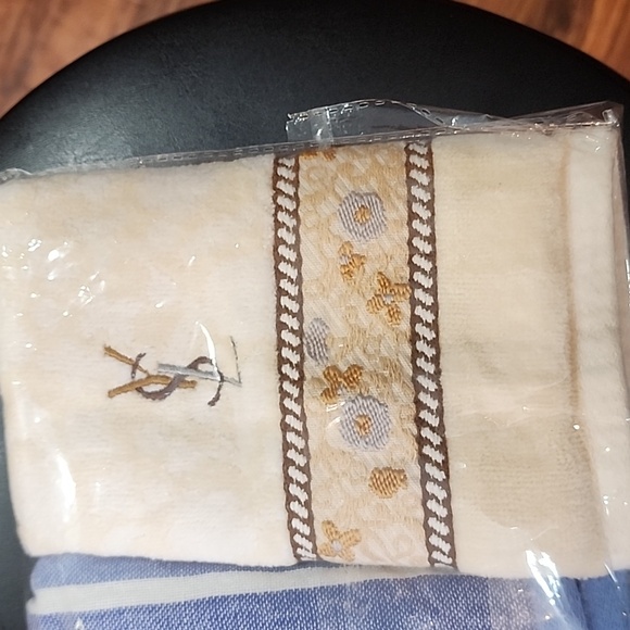 SOLD. YSL face towel - Picture 3 of 6